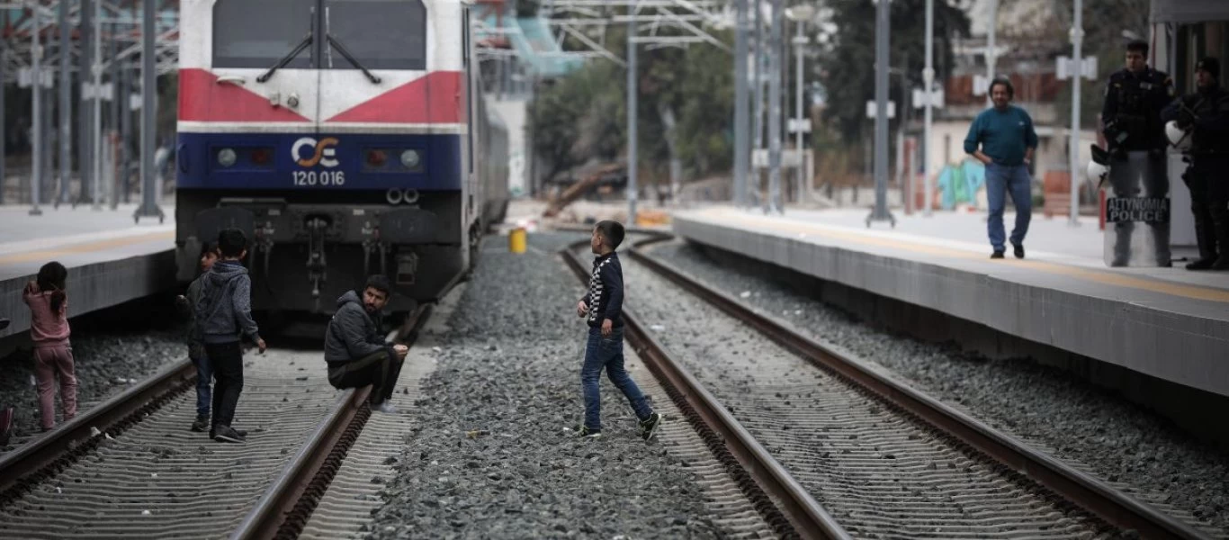 Συνεχίζεται η άλωση: Αλλοδαποί έκλεισαν (και) τον σταθμό της Μαλακάσας επειδή δεν θέλουν να πληρώσουν εισιτήριο!